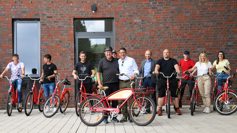 Ministerpräsident Boris Rhein besuchte das in Biebergemünd ansässige Unternehmen Engelbert Strauss GmbH & Co. KG 