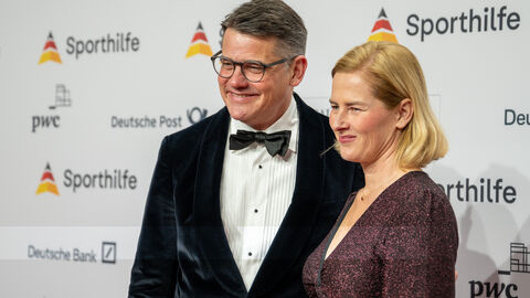 Boris Rhein begrüßte mit seiner Frau Tanja Raab-Rhein die Sportlerinnen und Sportler.